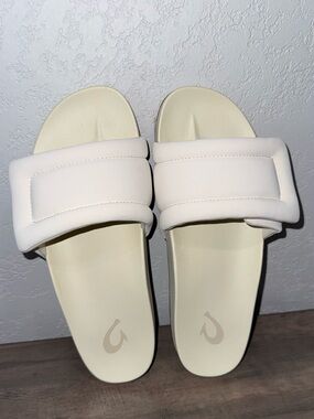 Olukai Cream Slide Sandals with Adjustable Padded Strap